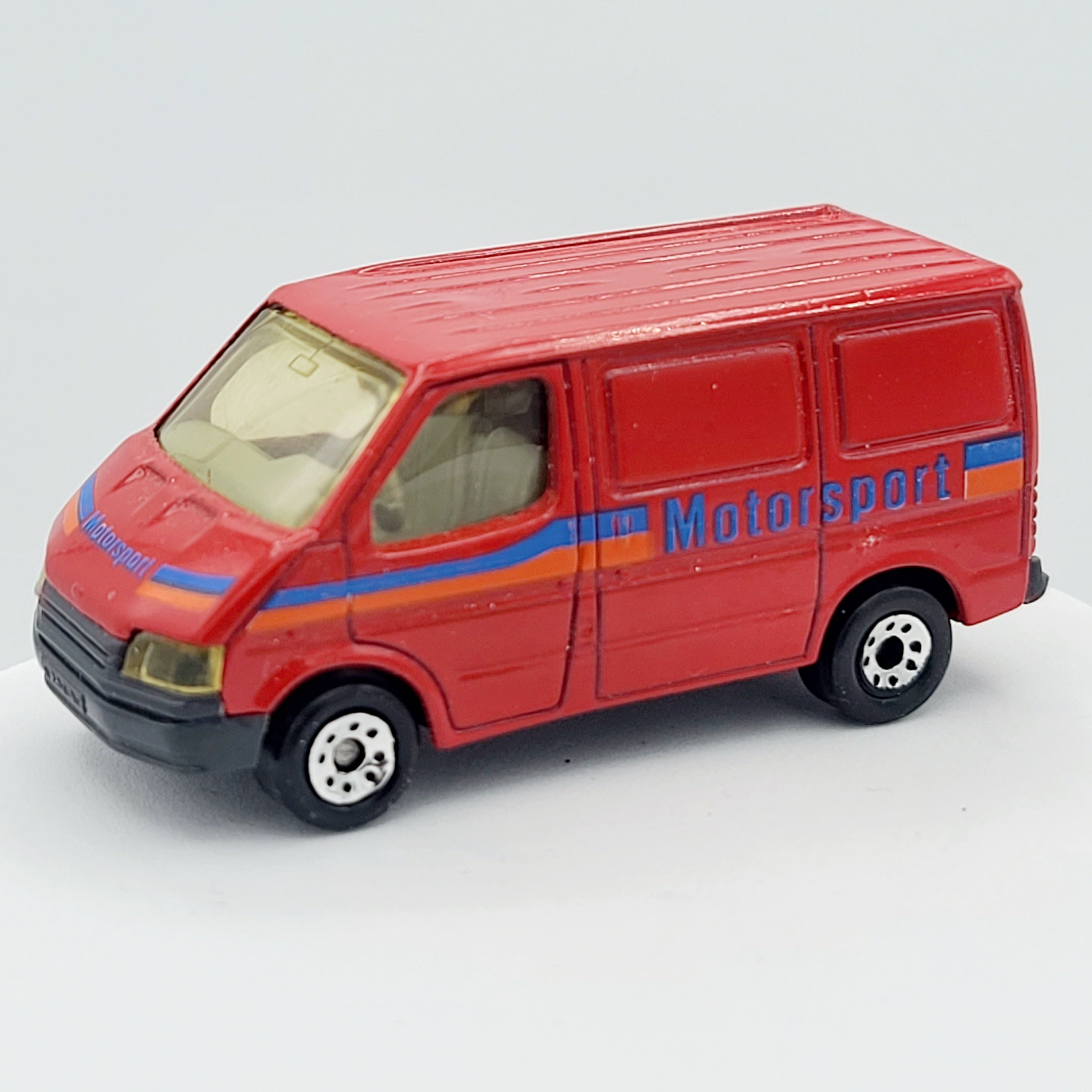 Matchbox '87 Ford Transit "Motorsport" (1986 MBX International ROW 1-75)